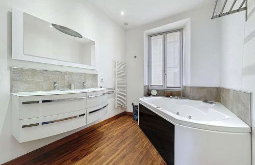Luxury 1 bedroom Quai St Pierre 2 mins from the Palais & Croisette 269 - Photo 16