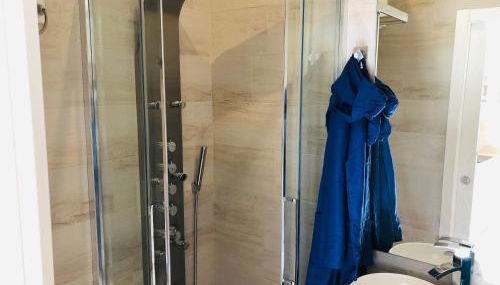 BON BON - Foto 3, Shower