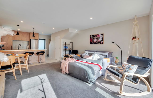 Beautifully Styled 2BR w 2 Carparks & Aircon - Foto 15