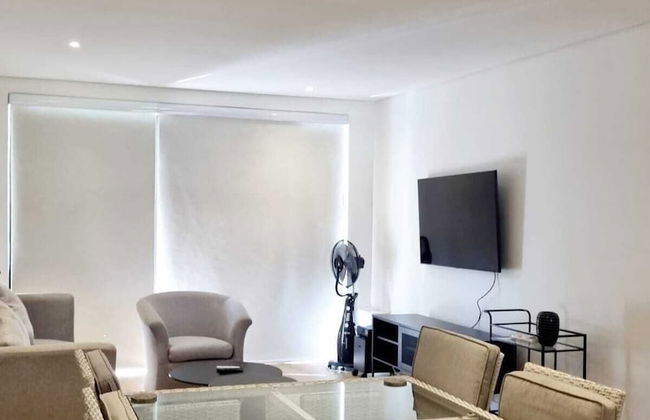 The Island Club by Smart City Stays - Photo 30