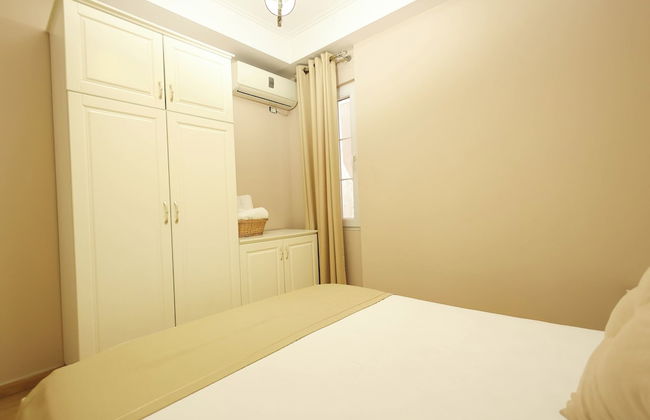 Apartments Flower Residence - Photo 23