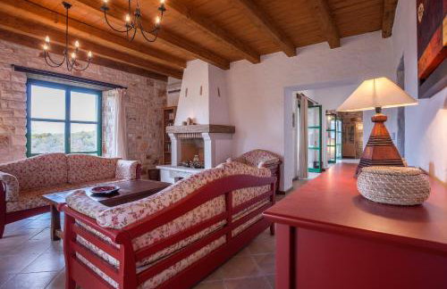 Spacious villa with 10x5m pool, aircon. Rural retreat, stunning views. - Foto 20