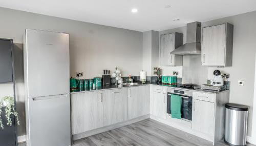 Waterfront Luxury Apartment - Foto 5, stove, dishwasher, toaster