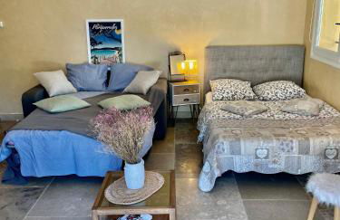 Independent Panoramic Studio with Pool - Le Tholonet - Foto 5