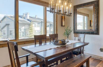 Blue Skies Lakeside Family-friendly Getaway w/ Hot Tub & BBQ - Foto 18