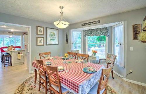 10-Acre Mountain Home Getaway with Fire Pit - Foto 11