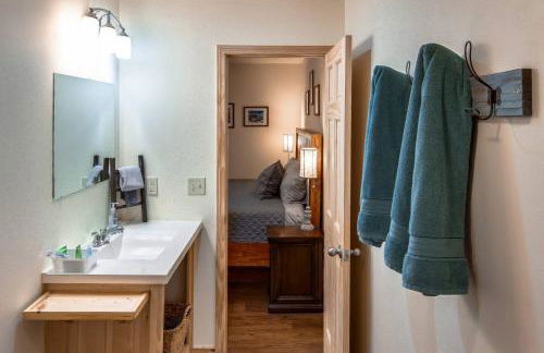 Smoky Mountain Basecamp Just 5 Mins to Harrah Casino - Foto 17