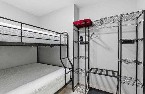 Sun and Fun- Dolphin Diversion - Photo 22