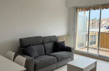 Studio dernier étage rénové - Photo 1