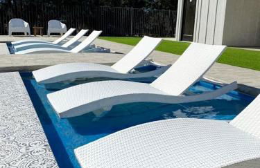 Efficiency-Style Cabin with Spa Lovely for a Couples Escape in Hunt, Texas - Foto 8