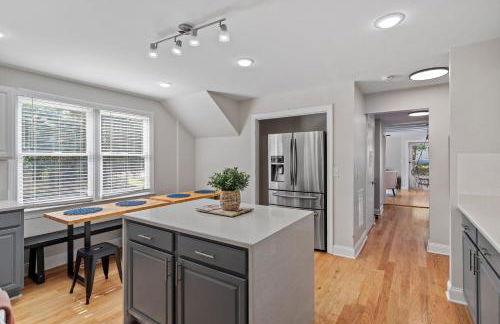 GATHERING HOUSE IN HISTORIC OAKWOOD - Foto 14