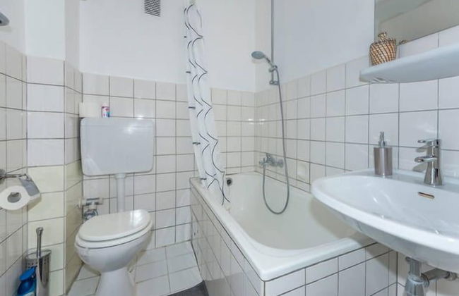 1 bedroom apartment in prime location - Photo 17