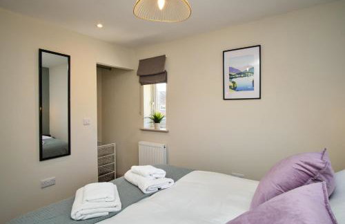 Spacious 4 Bed House Sleeps 6 Parking Garden in Loughborough - Foto 17