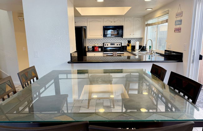 Panoramic View Bayfront Gem 3BR - Foto 26