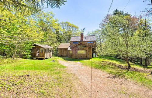 1 Mi to Downtown BBH Coastal Cabin with Deck and Yard - Foto 27