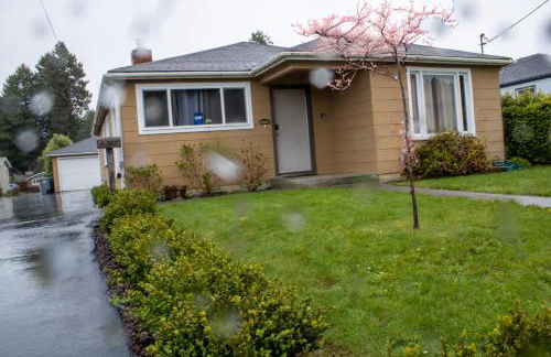 Private Home - #RedwoodSkyWalkRetreat - 5BD, Pro Pool Table, BBQ, Foosball, Darts, Fireplace, Movie Projector, Stereo, Cotton Bedding - Foto 52