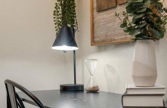 Stylish Sanctuary Near Emu: Ideal For Med Students 2 Bedroom Apts - Foto 14