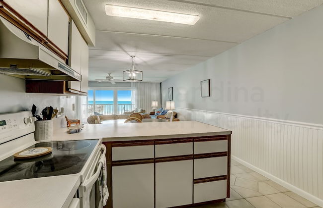 Convenience Direct Oceanfront Condo with Private Balcony by RedAwning - Photo 14