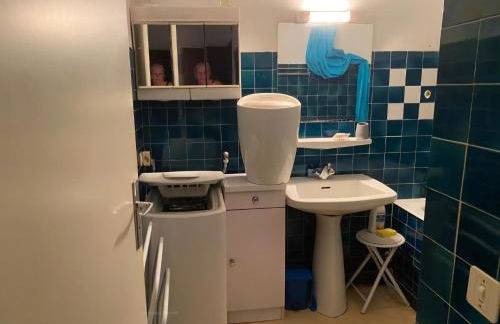 A côté des cures grand studio Audrey idéal rénové avec goût parking wifi dernières disponibilités août oct nov - Foto 44