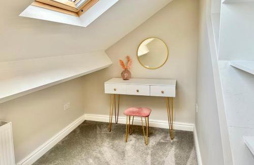 Montrose House - Photo 7