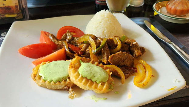 Disfrutaremos de un rico almuerzo en La Fortuna