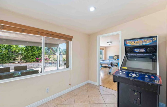 6BR Palm Springs Pool Home by ELVR -3097 - Foto 20