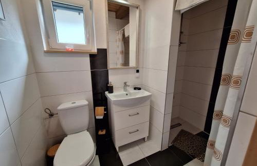 Domki Nad Liliowym Stawem - Photo 22