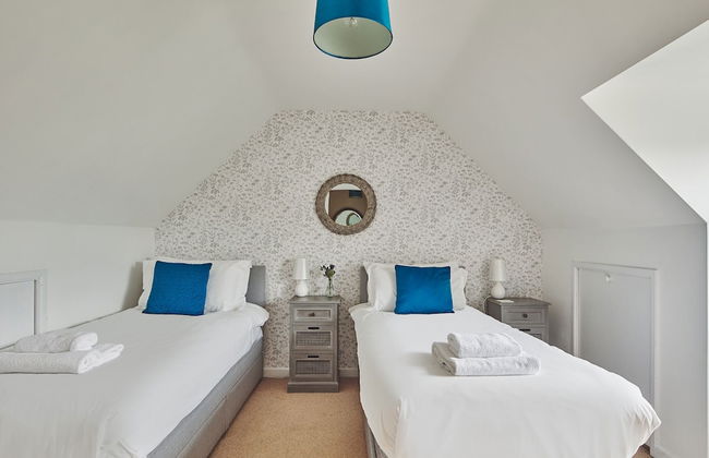 Oakey Cottage - Photo 3