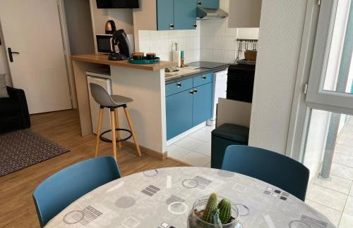 LE BON ENDROIT en bord de mer, vue mer et wifi - Foto 12