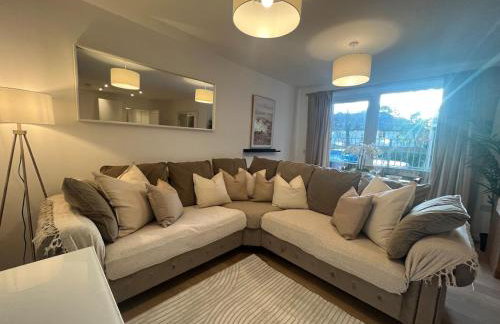 Spacious 2 Bed, 2 Bath Apartment by MCF - Foto 1