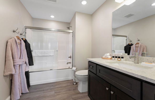 539 Bay St. Lake View Condo Unit 202W - Foto 19