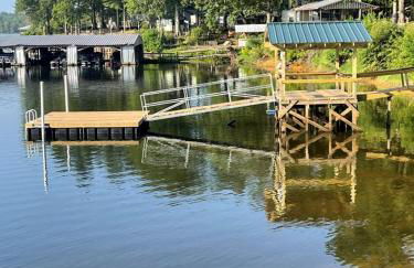 Incredible Lakefront Cabin for a Wonderful Family Adventure in Nature in Hemphill, Texas - Foto 23