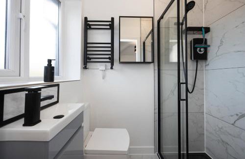 Modern 5-Bed Home EV City Centre 10 min - Foto 24