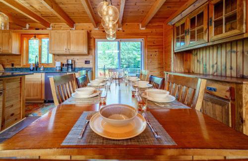 Adirondack Alpine Cabin with Hot Tub, Near Whiteface, Lake Placid, Game Rm, Fenced Yard, Views - Foto 11