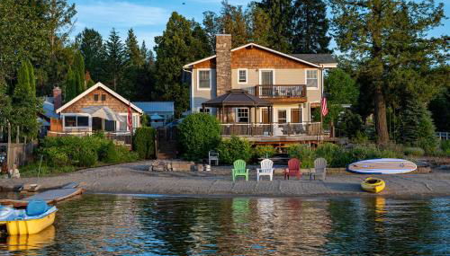 Charming Lakefront Cabin with Deck and Fire Pit! - Foto 1