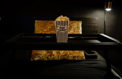 Suite 7 ème Art - CINE ROOM, Logement insolite - atypique - Foto 11