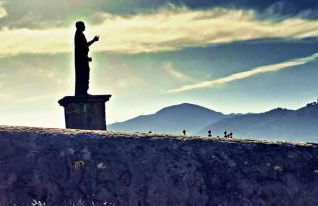 El Patio de Vespasiano-Calera- vistas a la iglesia junto al puerto - Photo 32