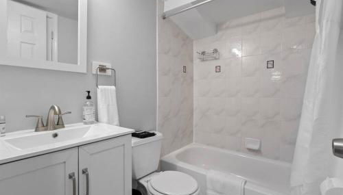 Capitol Hill Stay Like No Other - Photo 5