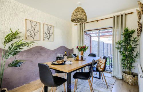 Coventry Spacious Luxury 3 Bed House, Private Parking, Sleeps 8, by EMPOWER HOMES - Foto 5