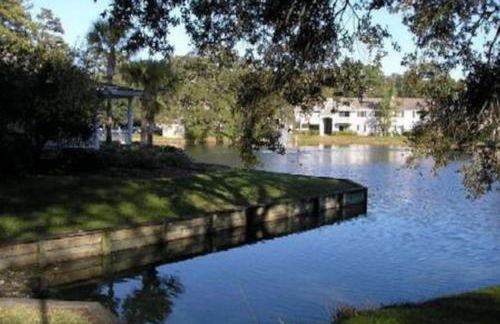 A3 tile floors pet friendly easy access downstairs faces nice grassy area Close to pool - Foto 11