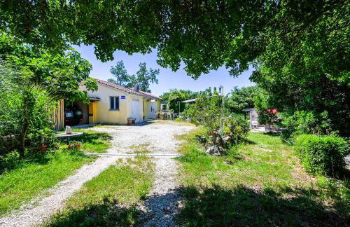 Helena Garden House - Photo 1