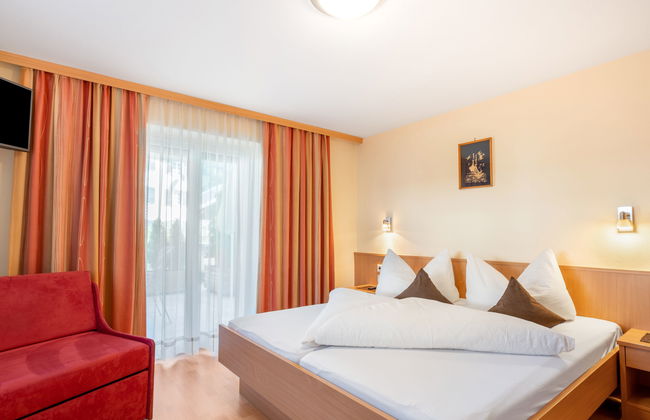 3 bedroom Apartment in Mayrhofen with garden and terrace - Photo 9