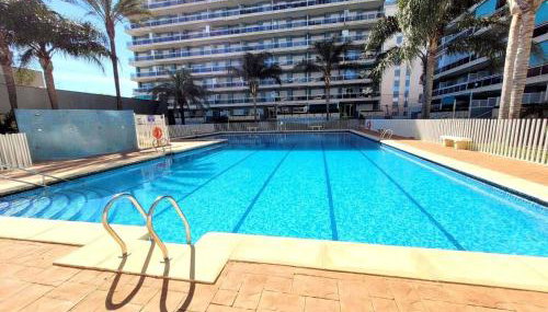 Modern apartment with a big pool and free parking - Foto 2