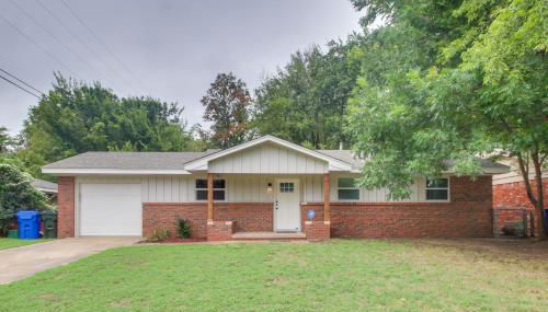 OU Home Base! half Mi to Oklahoma Memorial Stadium - Foto 3