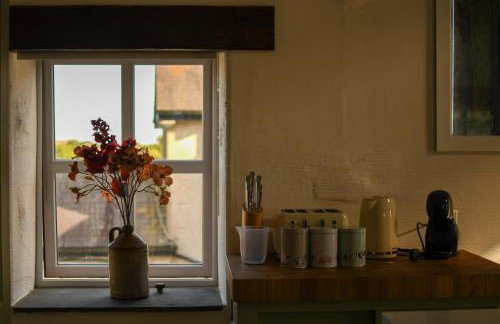 Wee Henry's Barn - Photo 31