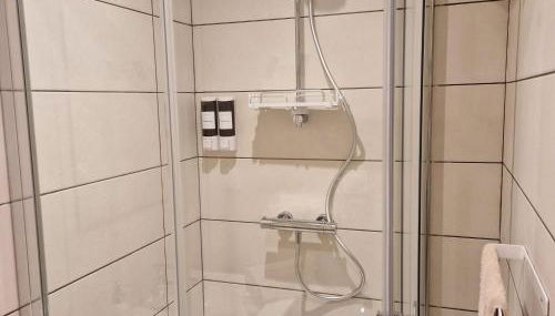 Studio Appart'Hôtel - Foto 5, Shower