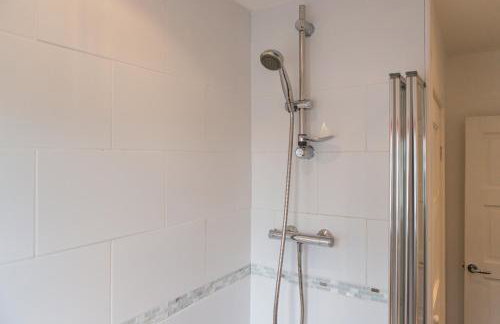 5 Bedroom House with Sea Views - Photo 22