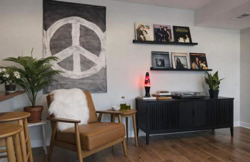 Private Oasis with Spacious Backyard - Foto 20