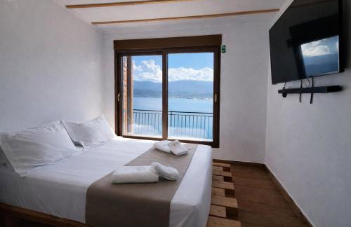 Aiora -Infinity Pool on the Cliff -Private Beach - Foto 50