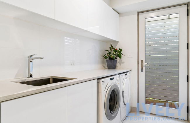 Hillside Luxe With Spa Bay Views - Foto 20